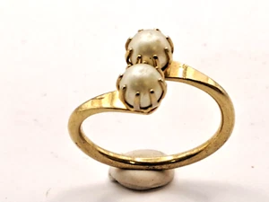 Vintage Sarah Coventry "Pearl Duet" Double Faux Pearl Gold Tone Size P Ring - Picture 1 of 5