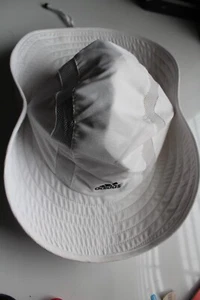 Adidas • Cappello Uomo Bucket Outdoor Training • Bottoni a Scatto Laterali • Bianco S/M, M/L - Foto 1 di 15