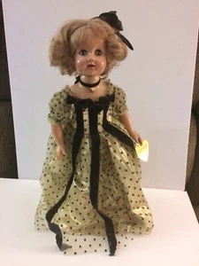 Vintage 1997 Effanbee 18" Honig Puppe Gold Abendkleid & Halskette auf Ständer - Bild 1 von 9