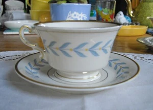 Taza de té y platillo vintage Syracuse China Sherwood marfil antiguo O.P.CO ~ - Imagen 1 de 8