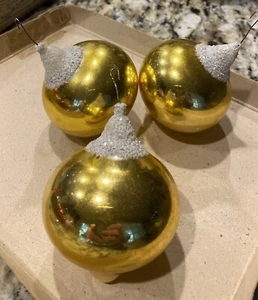 Vtg Gold Teardrop Ornaments W/White Mica Glitter & Built In Hook Set Of 3 Rare - Picture 1 of 7