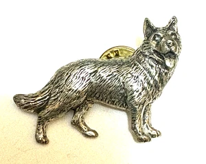 German Shepherd Detailed Pin Badge Alsatian Dog Fine Pewter Pet By A R Brown - Picture 1 of 2