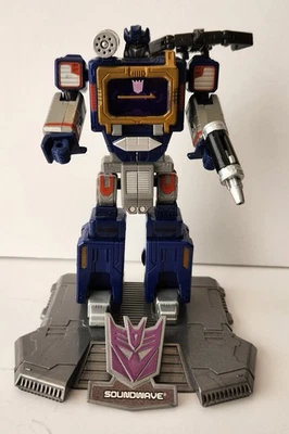 Transformers Titanium Soundwave 2006 Complete W/ Laserbeak + Accessories - Image 1 of 4