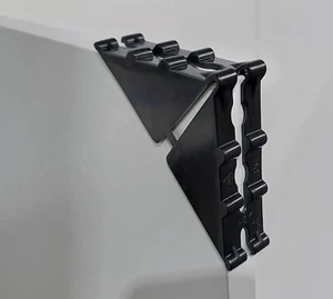 50 Corner Protectors 18mm Corner Guard 75 x 75 x 18 Protective Corners 4 Doors - Picture 1 of 4