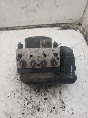 Conjunto bomba ABS freno antibloqueo Nissan Quest 2007-2009 Foto 1 de 4