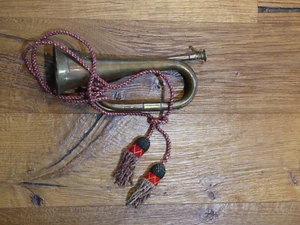 Signalhorn alte Trompete Trodel an Schnur und Eichenlaub Säbel Deutsches Heer - Bild 1 von 9
