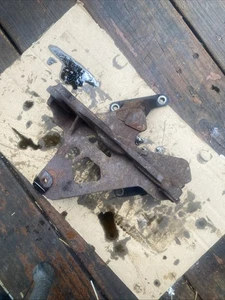 2003 - 2007 OEM FORD F250 F350 SuperDuty 6.0L Diesel Turbo Mounting Bracket - Bild 1 von 3