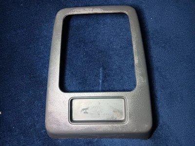 86-93 Mazda B2200 B2600 Pickup 2x2 Palanca de cambios de piso Consola Bisel Borde Gris Foto 1 de 4