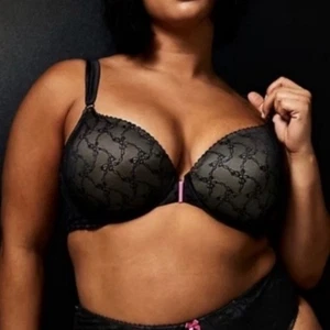 Torrid X Betsey Johnson Bow Lace Front Clasp Lightly Lined T-Shirt Bra NEW 44D - Picture 1 of 15