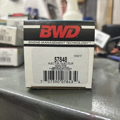 BWD 57848 - Inyector de combustible, para 98-02 Dodge Ram 2500-3500 Foto 1 de 3