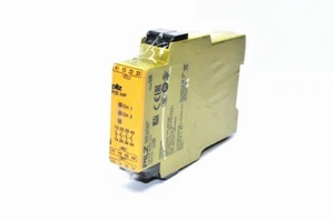 Pilz PZE X4P 24VDC 4n/o Safety Relay 777585 / Pilz 777585 - Picture 1 of 4