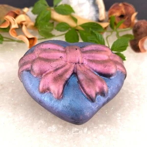 Orgonit Herz mit Schleife Schörl Bergkristall Pyrit Schungit 76x68 mm Harmonizer - Bild 1 von 2