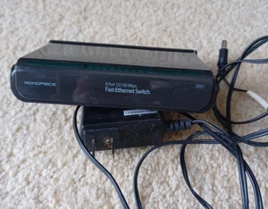 Monoprice 8-Port Extender : Fast Internet Switch (used, excellent) - Picture 1 of 3