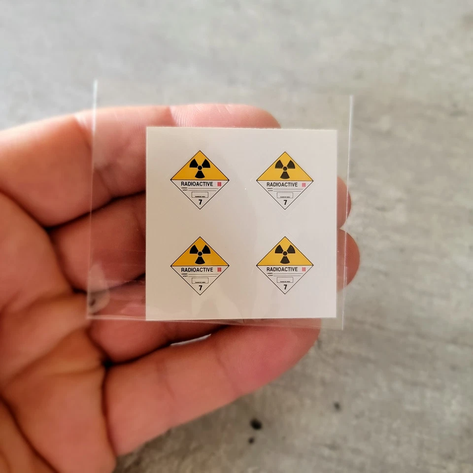 Hot Toys Regreso al Futuro MMS610 Doc Brown 1/6 Estuche Plutonio CALCOMANÍAS Marty Foto 1 de 1