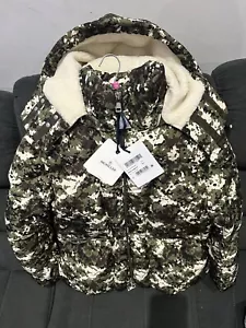 Moncler Blanc Camouflage Print Down Jacket. - Picture 1 of 10