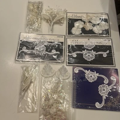 Lote de 8 Apliques de Encaje y Perla Cuentas Colección Venecia BLANCO NUPCIAL Muchos NUEVO Foto 1 de 4
