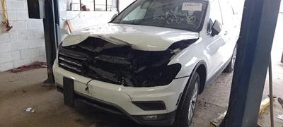 2018 Volkswagen Tiguan Transmission OEM 157K Miles - LKQ435487264 - Image 1 of 4
