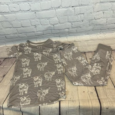 Conjunto de pijama de bambú manga corta Snuggle Bums Highland Cow talla: 7/8 Foto 1 de 2