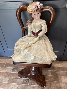 ANTIQUE Schoenau & Hoffmeister fully clothed doll - Picture 1 of 24