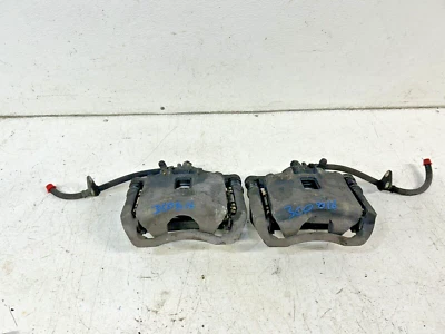 Par de pinzas de freno delanteras Acura Integra 1994-2001 con soporte OEM Foto 1 de 4