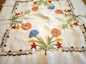 Vintage Crewel Embroidered Floral Tablecloth Table linen Cover Decor Fabric - Picture 1 of 6