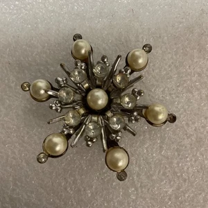 Spilla Starburst Vintage Strass Finta Perla Spilla Costume Gioielli 2" - Foto 1 di 8