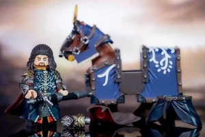 Custom Molded Figurine Accessory - LOTR Aragorn - Picture 1 of 1