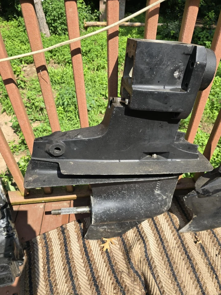 mercruiser bravo 1 outdrive - Image 1 of 2