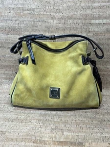 BOLSO BANDOLERA DOONEY & BOURKE CREMALLERA MEDIANA GAMUZA AMARILLO MOSTAZA OSCURO - Imagen 1 de 8
