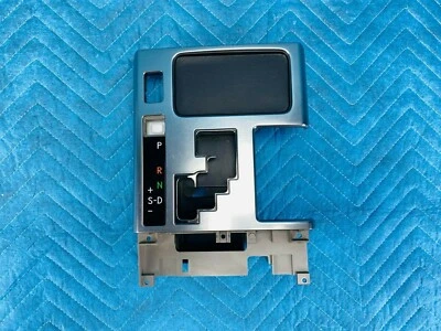 Indicador de posición de cambio de consola central Lexus LX570 con carcasa 2008-2011 OEM Foto 1 de 4