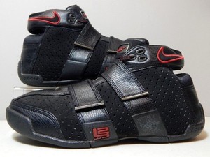 lebron james shoes 5