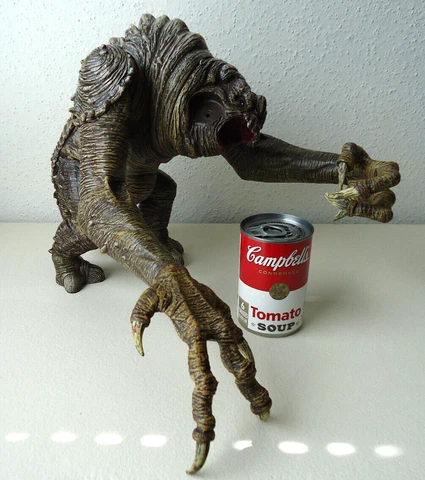 For PARTS Only & Loose : 2008 Hasbro LFL C-001-C Star Wars (LARGE) RANCOR Cover