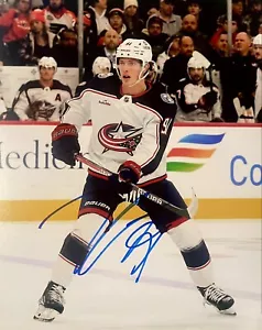 Kent Johnson Signed University Of Michigan 8x10 Photo Columbus Blue Jackets - Picture 1 of 2
