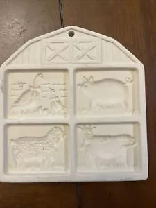 Pampered Chef Stoneware Farmyard Friends Cookie Mold 1994 No Box EUC - Picture 1 of 2