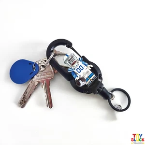 Bag Charm for Him – Football Minifigure Keychain with Carabiner, Gamer Accessory - Imagen 1 de 10