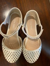 nine west white flat shoes