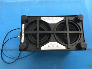 Subwoofer de audio multimedia Microsoft Digital Sound System 80 - Imagen 1 de 5