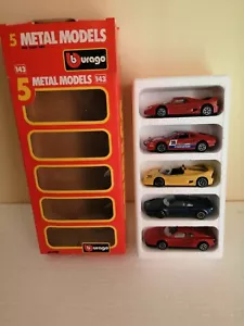 SCATOLA ROSSA A 5 FERRARI FERRARISSIME 1:43 ASSORTITE BBURAGO ITALY ANNI '80 - Imagen 1 de 3