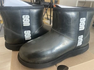 Girl Waterproof Uggs Size 2 - Picture 1 of 6