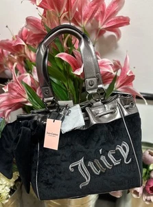 Bolso de Mano Juicy Couture Daydreamer Viral - Terciopelo Negro - Llavero Dije Y2K NUEVO - Imagen 1 de 8