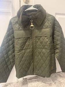 Chaqueta Beauly acolchada verde oliva Barbour nueva con etiquetas EE. UU. 12 - Imagen 1 de 13