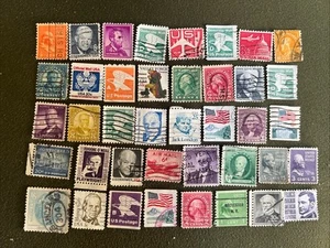 Vintage Lot of 40 Postage Stamps (1031) - Picture 1 of 5