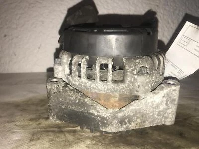 Alternador usado compatible con: 2006 Gmc Envoy XL 5,3 grado B Foto 1 de 4