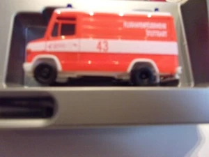Herpa 188395 MB T 2 Vario RTW Flughafen Feuerwehr Stuttgart #43 mit OVP 1:87 HO - Bild 1 von 2