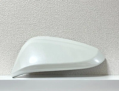 TOYOTA 2013-2018 RAV4 Side Mirror Cover Blizzard PEARL 070 Left Side GENUINE  - Изображение 1 из 3