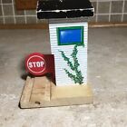Thomas The Train Stop And Go Signal Station Wooden Railway Thomas & Friends