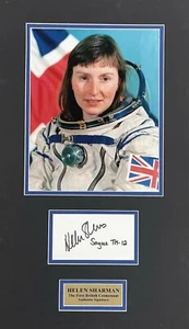 Helen Sharman Signed Matte Signature Work - 10x8 Color Photograph - Picture 1 of 3