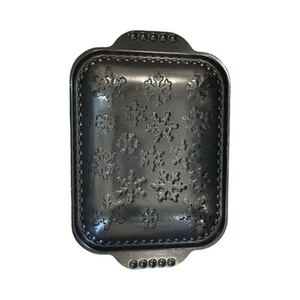 Nordic Ware Snowflake Baking Pan Cast Aluminum Non Stick 10 Cups 9”x11” USA Made - Picture 1 of 14