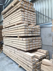 Premium Quality Canadian Red Oak post,sleepers and beams - Picture 1 of 4