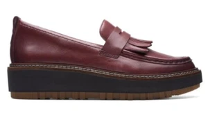 NUEVO EN CAJA Clarks Damas ORIANNA W MOCASÍN Cuero Borgoña Zapatos con Cuña - Imagen 1 de 3